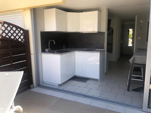 Cap D'Agde - Residence Estivales - Proche Naturiste - Terrasse - Wifi - Parking - Piscine - Clim المظهر الخارجي الصورة