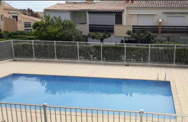 Cap D'Agde - Residence Estivales - Proche Naturiste - Terrasse - Wifi - Parking - Piscine - Clim المظهر الخارجي الصورة